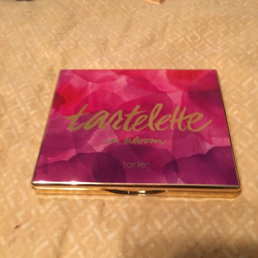 Tartlette in bloom eyeshadow palette
